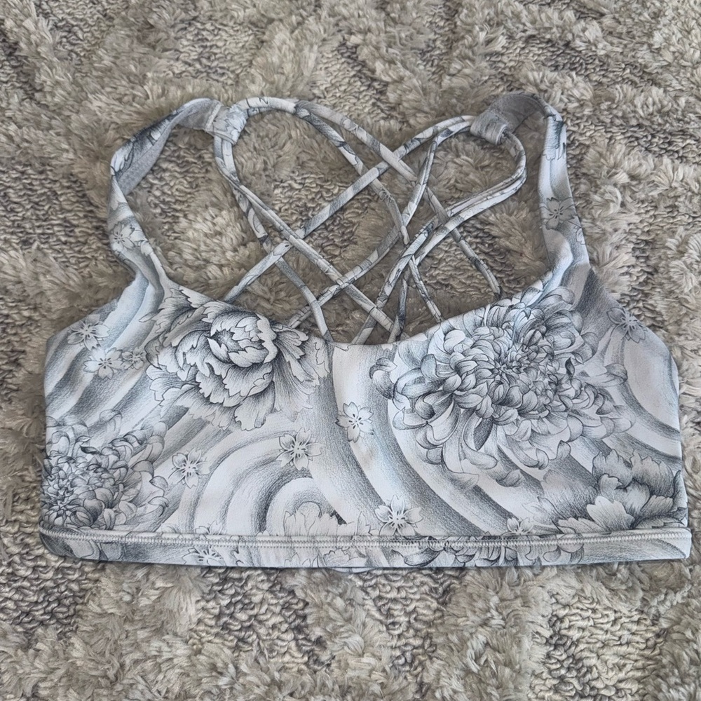 LULULEMON Floral Free To Be Bra